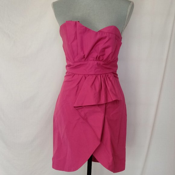 Voom Runway Sleeveless Strapless well fitted short  Mini Dress Fucsia Size M - Picture 1 of 7